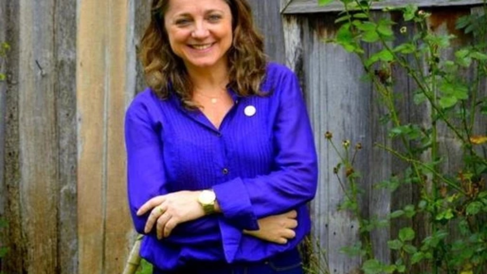 25fdf9_1711428a7e594ddb86094bcbce2cb2e1_mv2