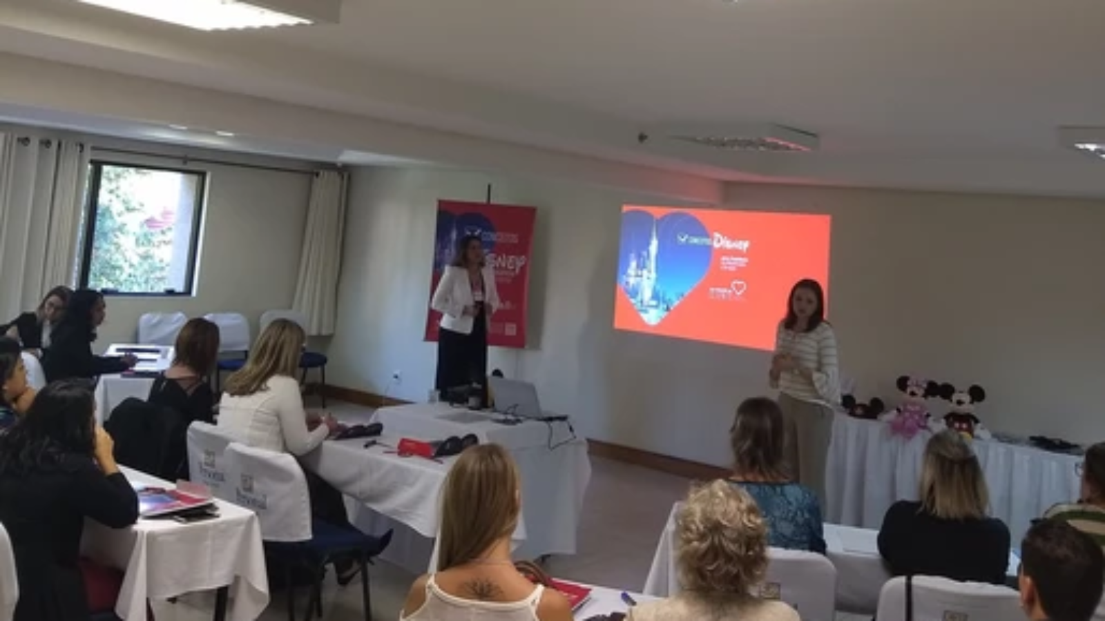 25fdf9_545e8a4271b84da6b9f620f7d885a415_mv2_d_3024_3024_s_4_2