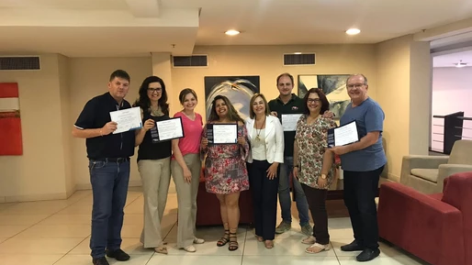 25fdf9_67d8bd2082b44be186a01f83f9f0ccff_mv2