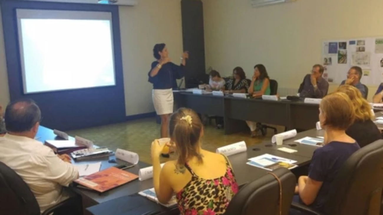 25fdf9_6be39a95091f44ee91a68c789bfc945d_mv2